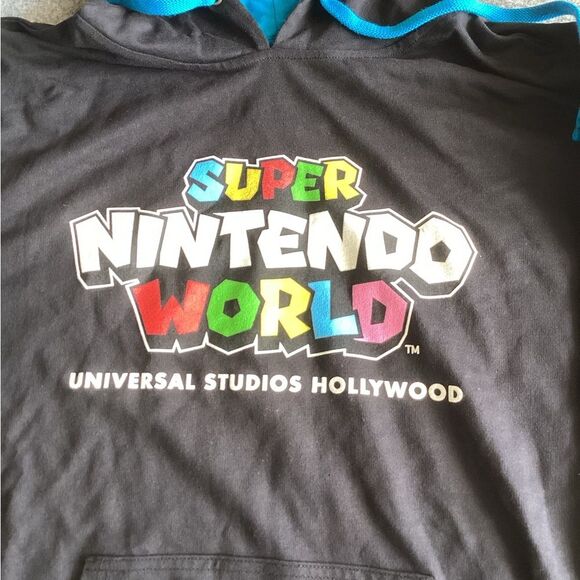 Nintendo Clothing Brand,Super Mario World,  Colorful Sweatshirt XL - Picture 2 of 4
